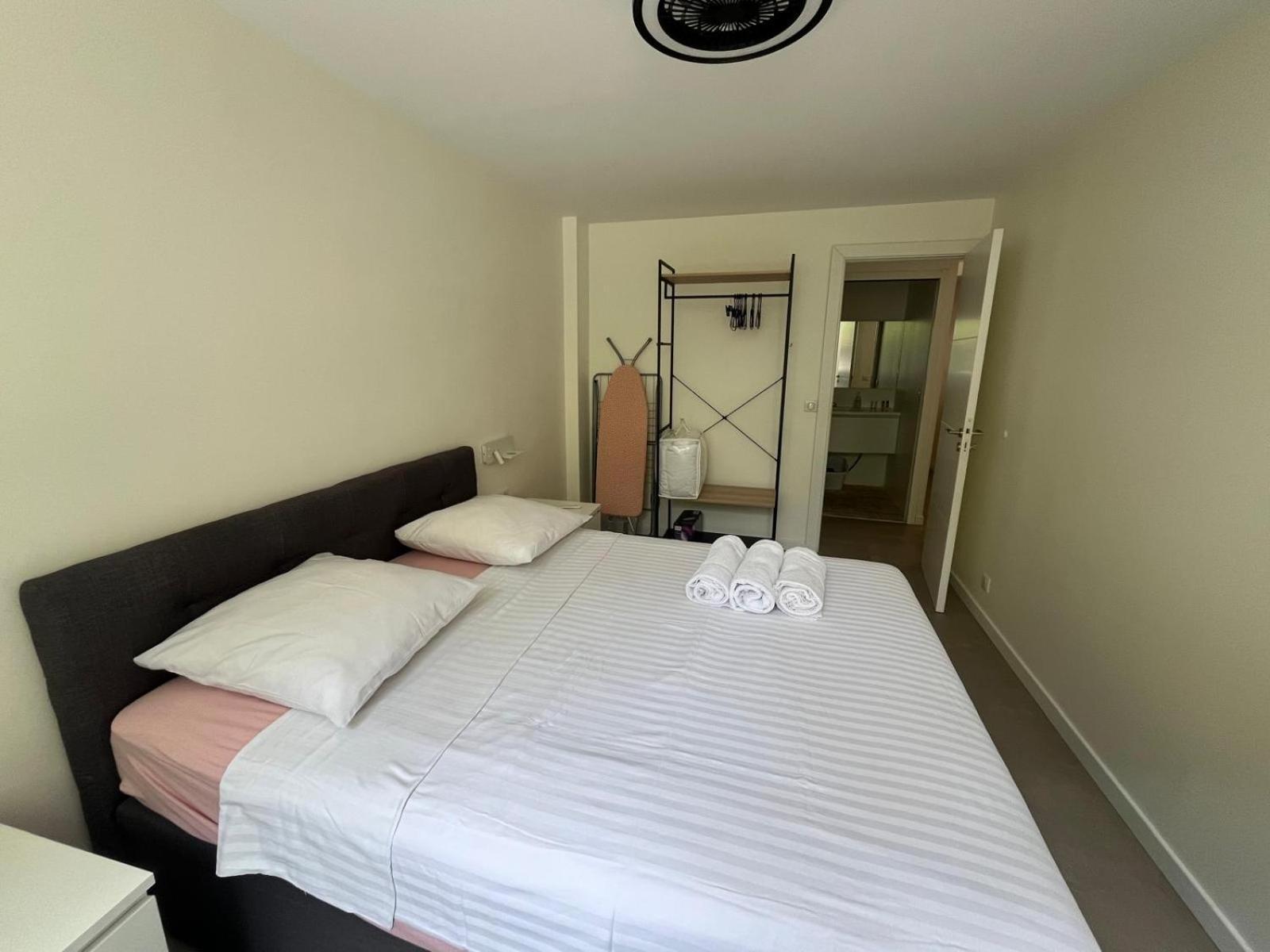 Port Lympia - Grand 2 Pieces Confort * Niza